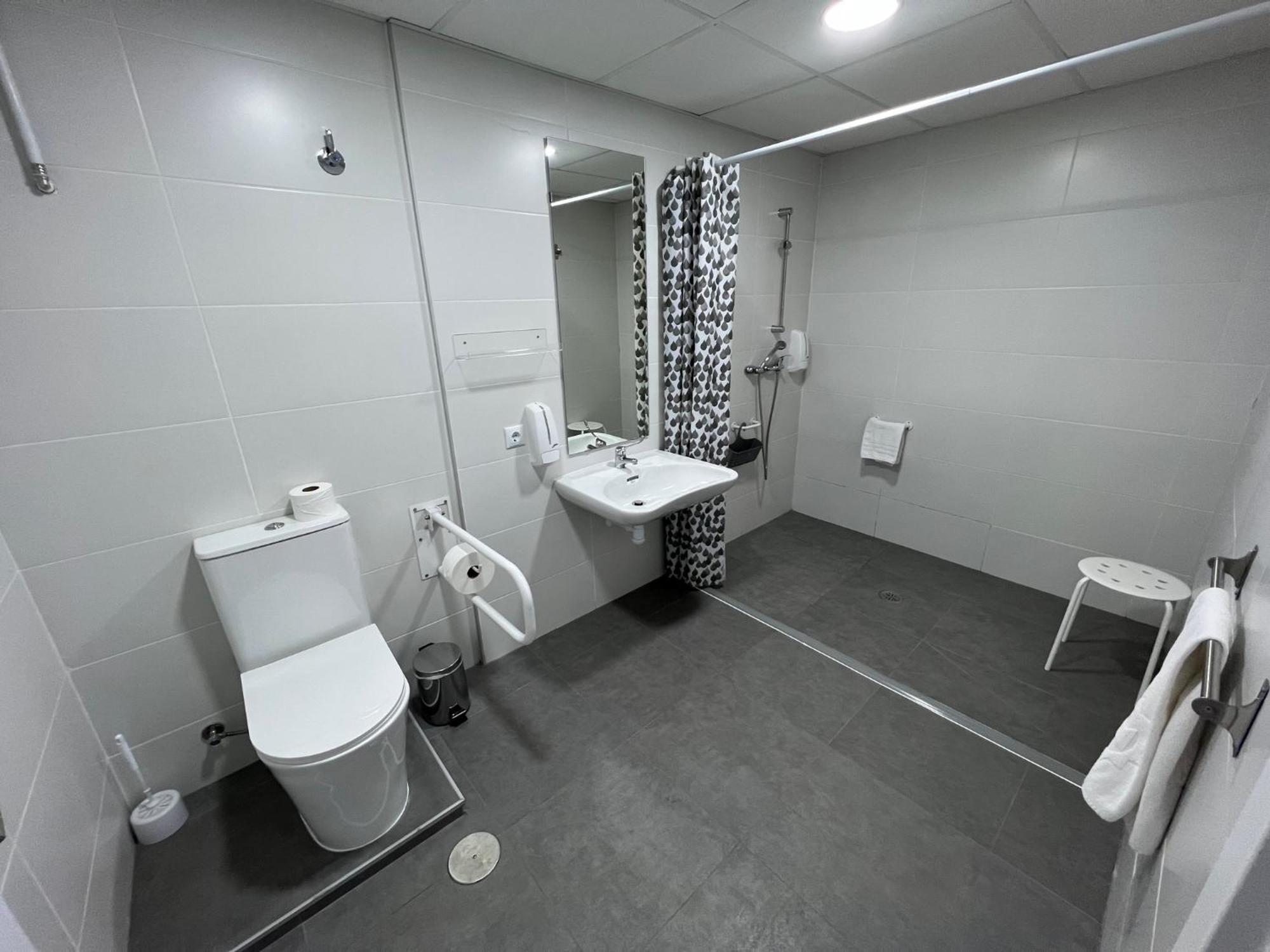 Hostal Kaizen La Nucia Bagian luar foto