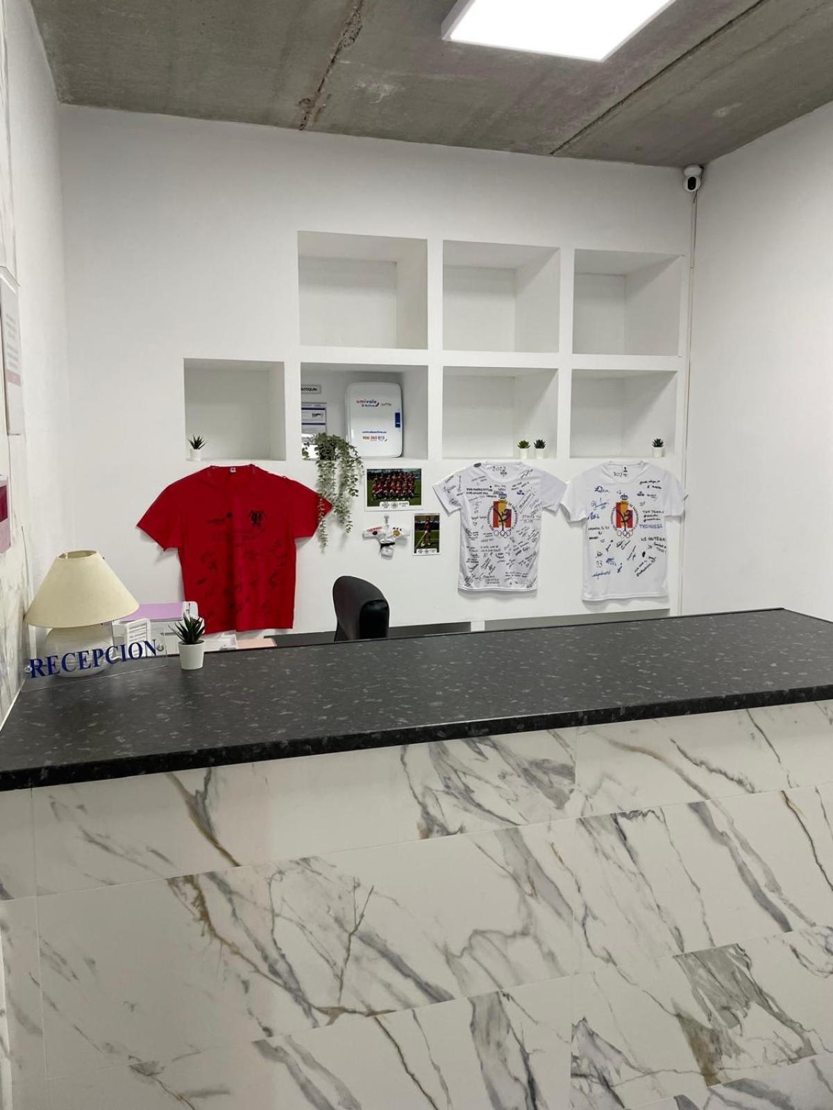 Hostal Kaizen La Nucia Bagian luar foto