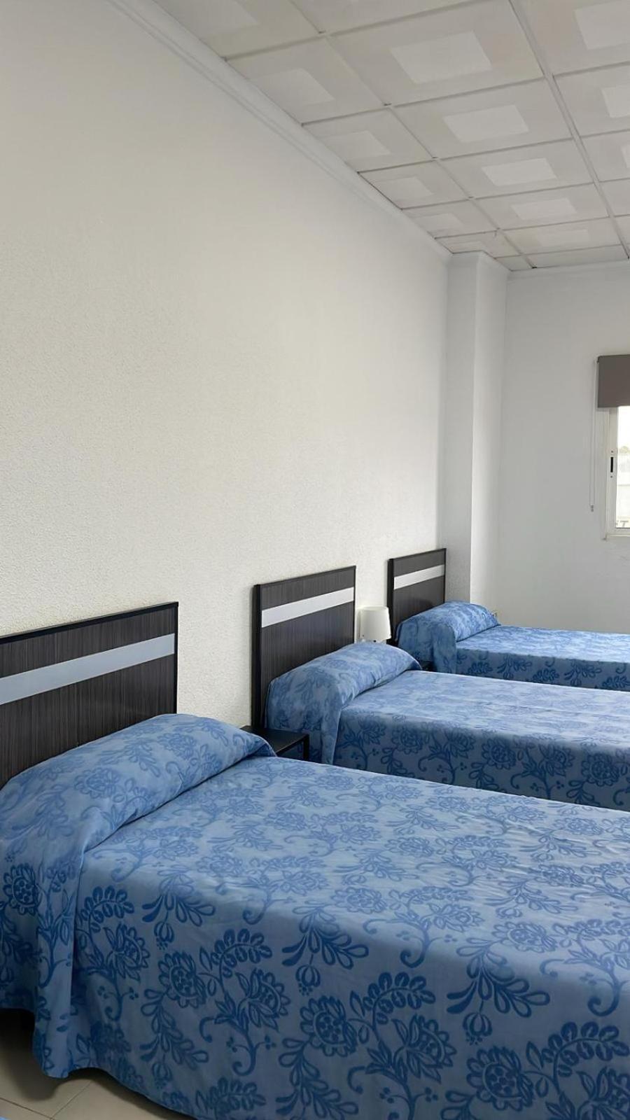 Hostal Kaizen La Nucia Bagian luar foto