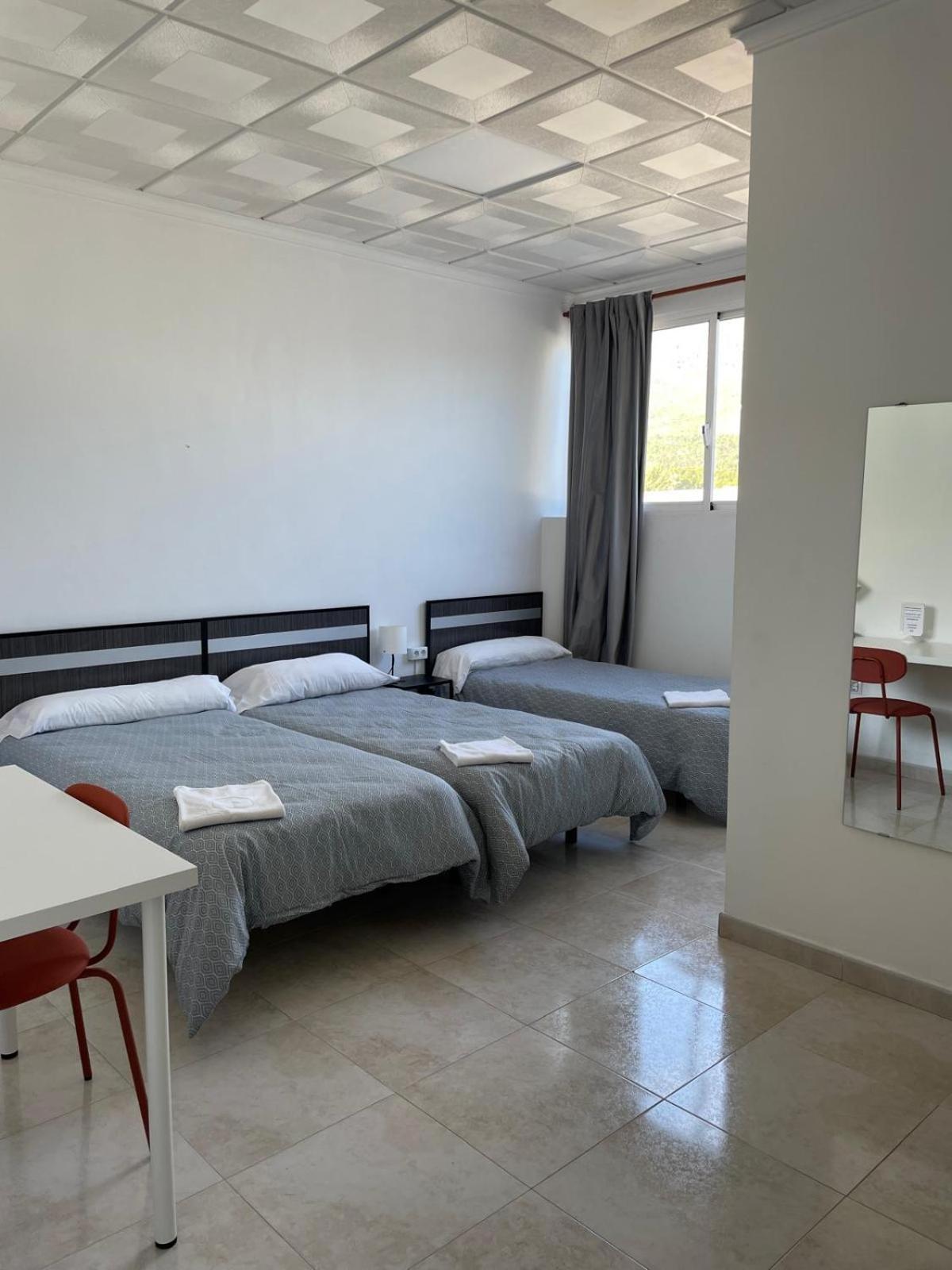 Hostal Kaizen La Nucia Bagian luar foto